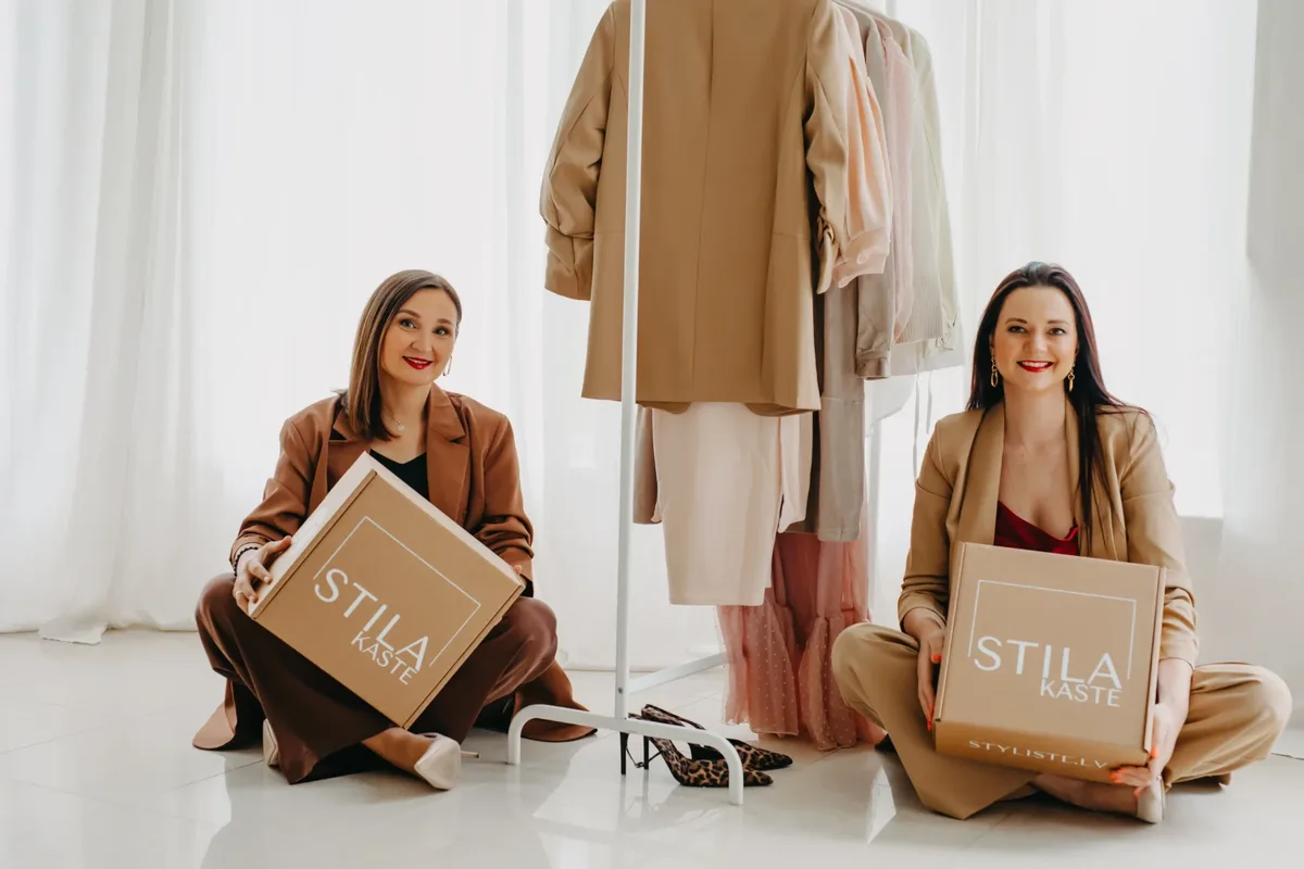 Marta Ābele un Zanda ar STYLISTE stila kastēm