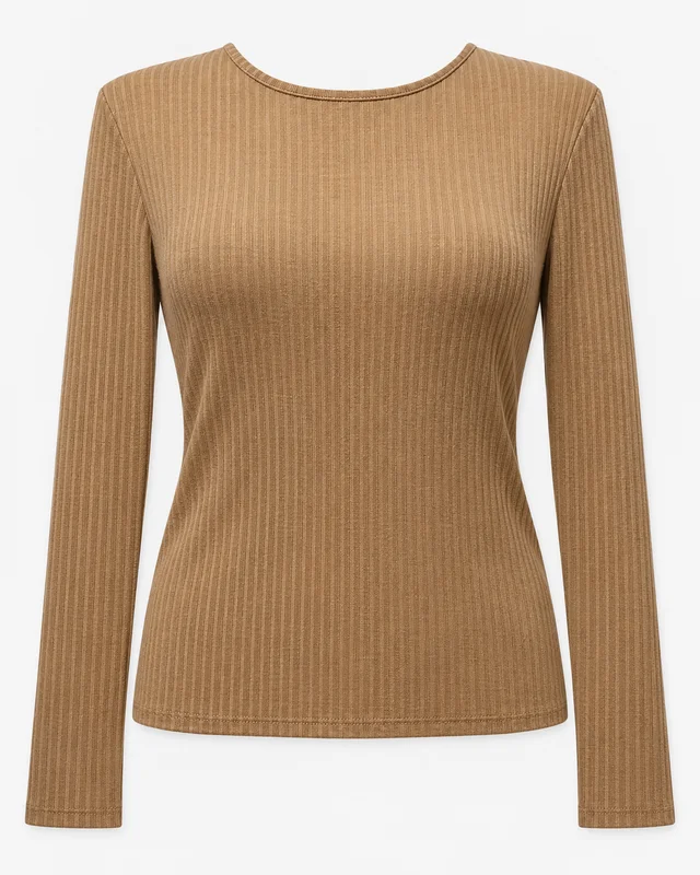 Only long-sleeved T-shirt with back cutout